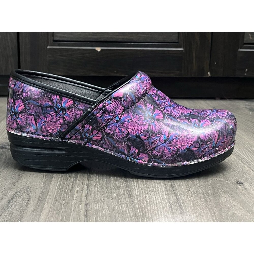 RARE DANSKO XP PATENT LEATHER PINK/BLUE PRINT CLOG 38 - Picture 4 of 13
